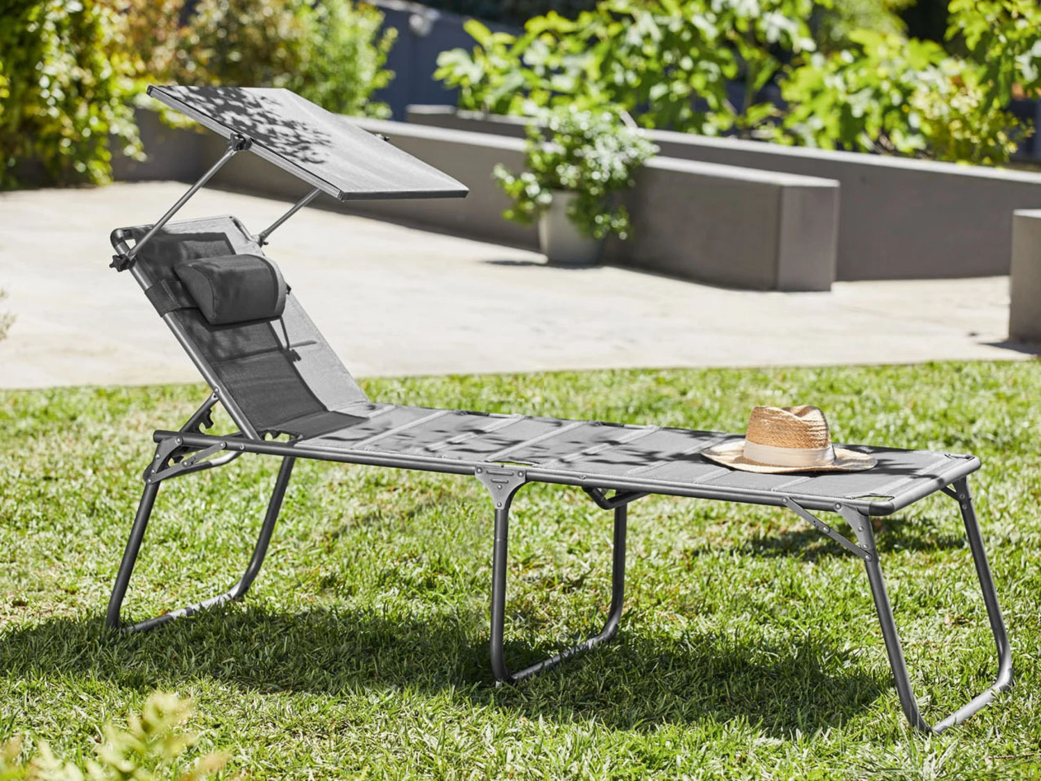 LIVARNO Home Alu-Dreibeinliege »Houston«, Mit Sonnenschutz, XXL, Grau 2 LIVARNO Home Alu-Dreibeinliege »Houston«, Mit Sonnenschutz, XXL, Grau – Bild 2